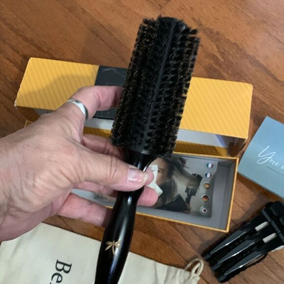 Beluga 100% Soft Boar Bristle Brush with 3 clips, travel bag&brush clean… - Picture 4 of 8